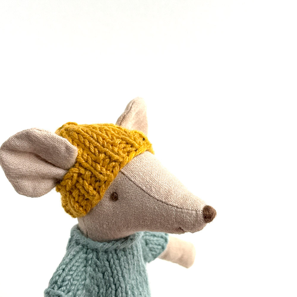 Mustard hat for Maileg Mouse
