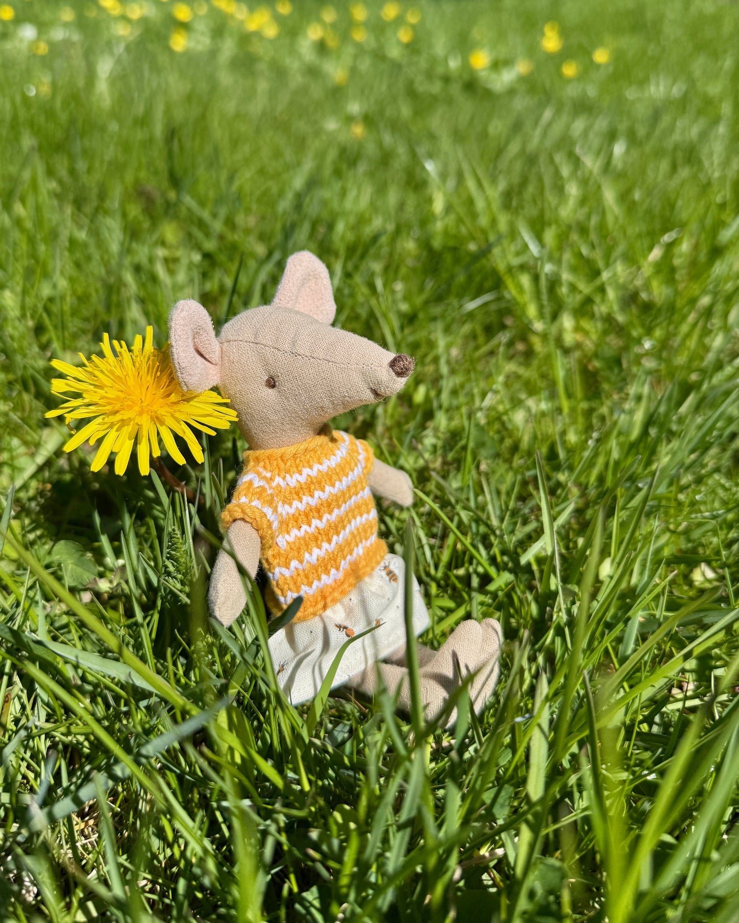 Outfit for Maileg Mouse - Busy Bee