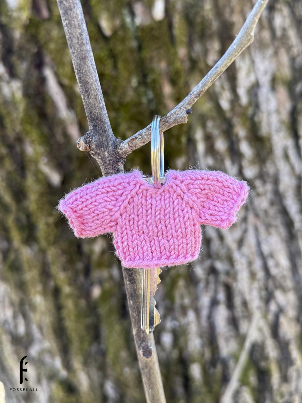 Pocket.Hug.Keychain.Sweater..Pink.1