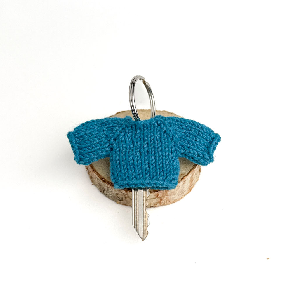 Pocket Hug – Ocean Mist keychain sweater