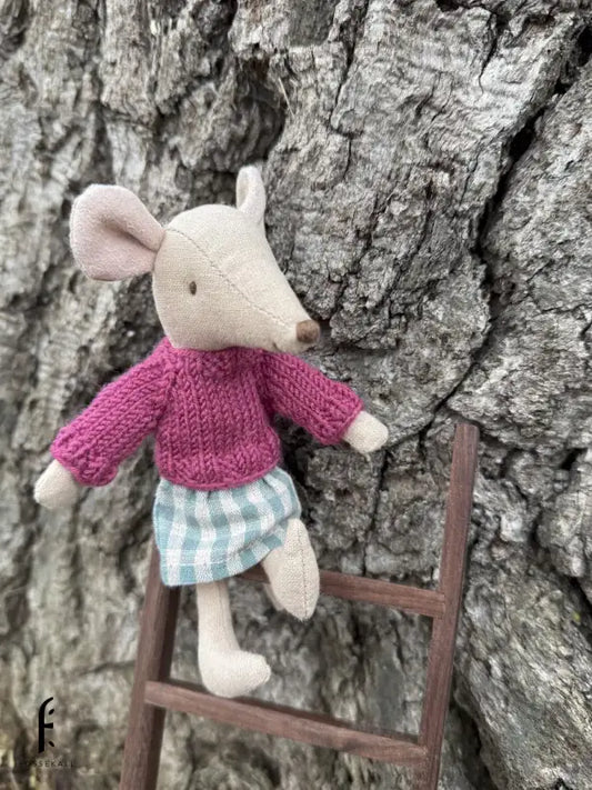 Mouse sweater - plum purple