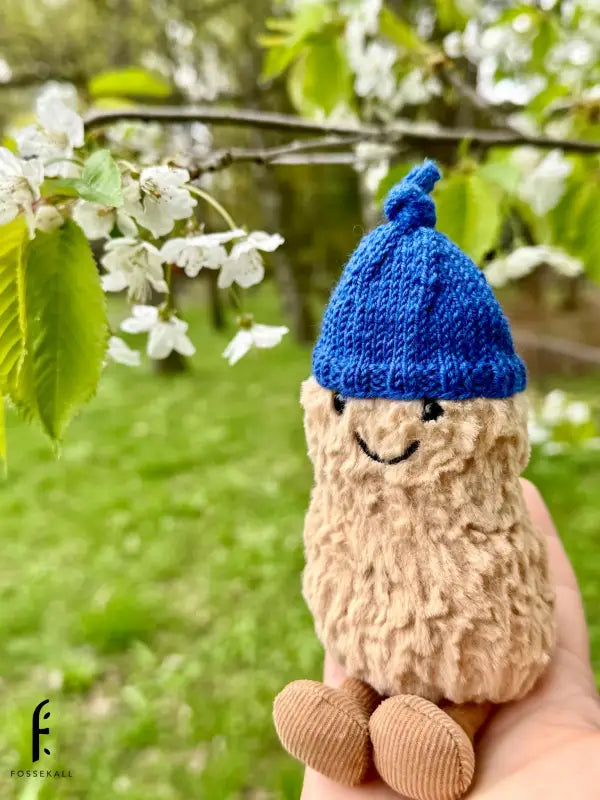 Peanut hat - blue