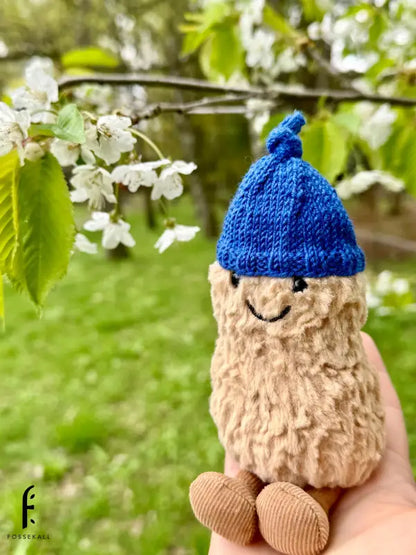 Peanut hat - blue