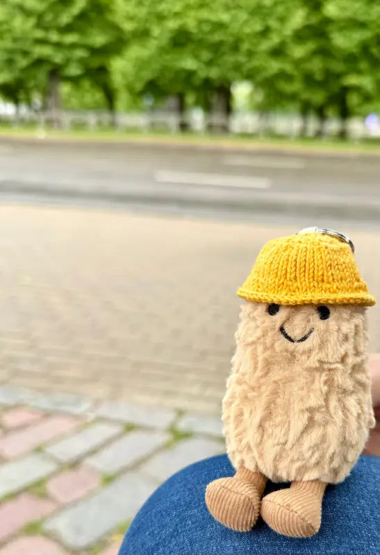 Peanut summer hat - yellow