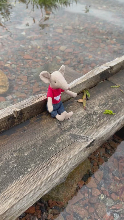 Shirt for Maileg Mouse - Red with heart